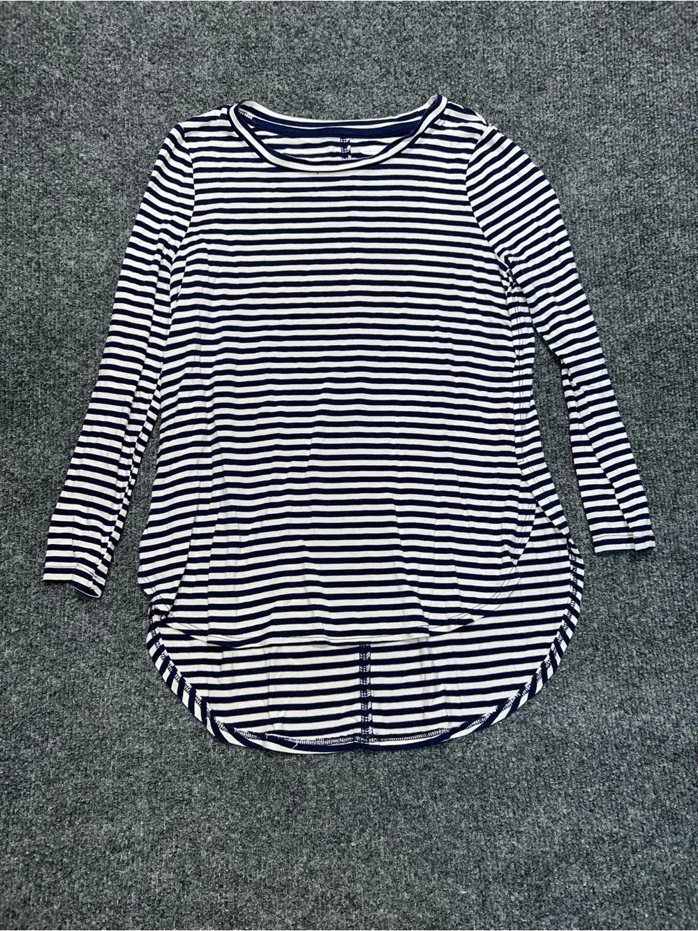Kids/ girls Old Navy Navy White Striped Long-Sleeve Tee